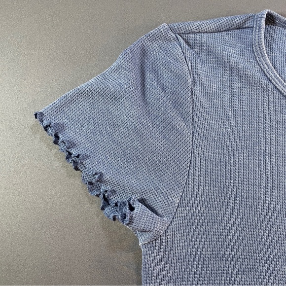 American Eagle Outfitters Light Blue Ribbed Tee - Picture 4 of 11